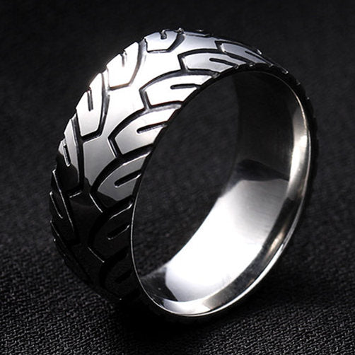 MOREDEAR 8MM Titanium Rings for Men and Women Birthday Gift triangular pattern discredit Ring