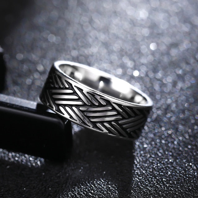 MOREDEAR 8MM Titanium Rings for Men and Women Birthday Gift triangular pattern discredit Ring