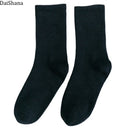 New Soild Colors Cotton Unisex Socks Personality Harajuku Black White Couples Skateboard Knitted Casual Sports Fashion Socks