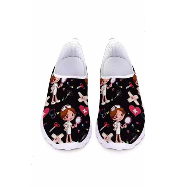 Nurse Doctor Print Women Sneakers Cosplay Shoes Slip On Light Mesh Shoes Breathable Flats Shoes Zapatos planos Halloween cosplay