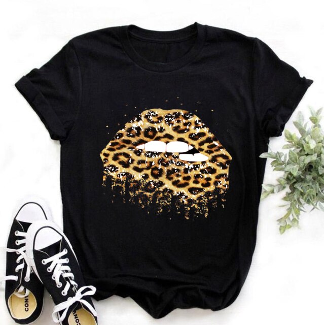 WVIOCE Lips Watercolor Graphic T Shirt Lip Women Tops O-neck Sexy Black Tees Kiss Lip Funny Summer Female Soft T Shirt 9180