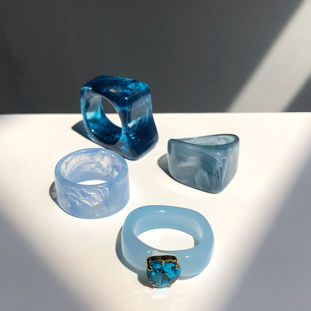 HUANZHI 2021 New Colourful Transparent Resin Acrylic Rhinestone Geometric Square Round Rings Set for Women Jewelry Travel Gifts