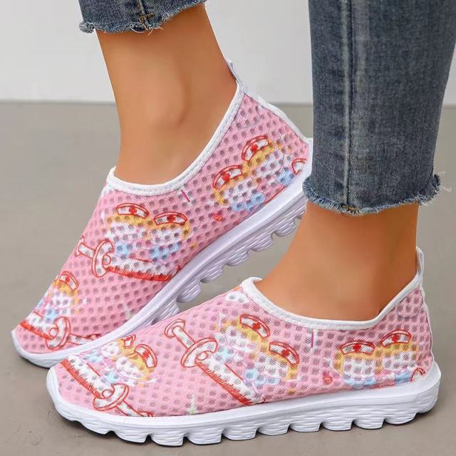 Nurse Doctor Print Women Sneakers Cosplay Shoes Slip On Light Mesh Shoes Breathable Flats Shoes Zapatos planos Halloween cosplay
