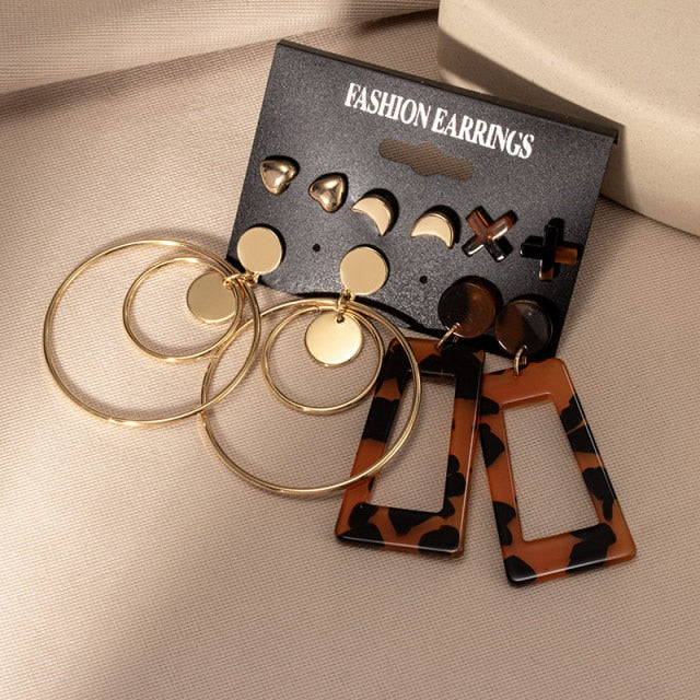 Women's Earrings Set Retro Korean Geometric Stud Earrings for Women Korean Gold Small Metal Pearl Earring 2021 Trend Jewelry