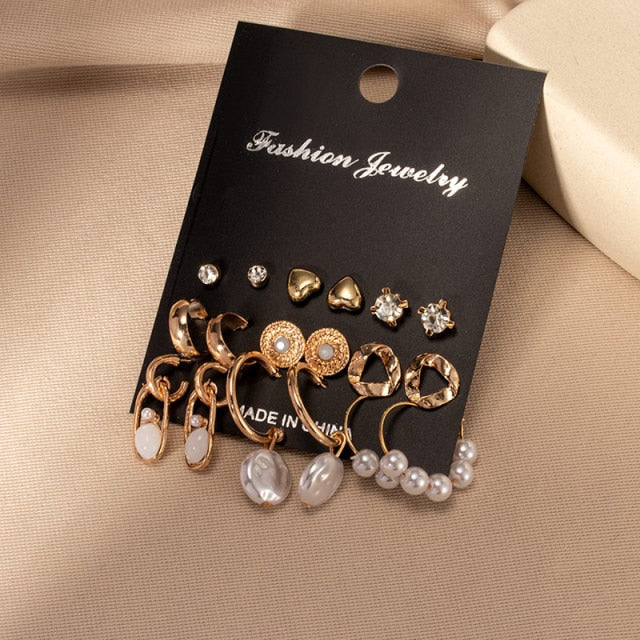 Women's Earrings Set Retro Korean Geometric Stud Earrings for Women Korean Gold Small Metal Pearl Earring 2021 Trend Jewelry