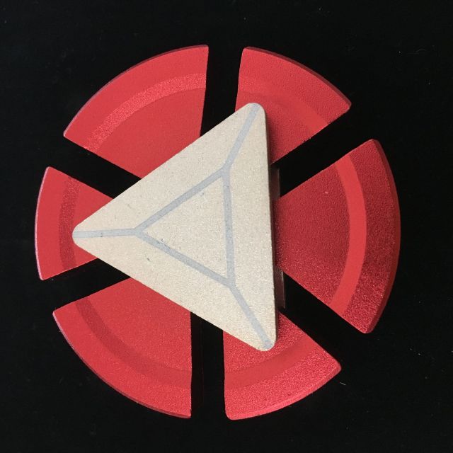 Whale Tri Fidget Hand Spinner Metal Finger Focus Toy Fidget Spinner R188 Electroplate Hybrid Bearing Toys for Children Wholesale