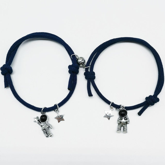 2pcs Couple Magnet Attract Each Other Creative Personality Couple Bracelet Men and Women Charm Girl Bracelet Jewelry Lover Gift