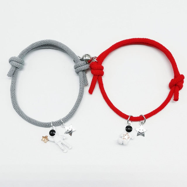 2pcs Couple Magnet Attract Each Other Creative Personality Couple Bracelet Men and Women Charm Girl Bracelet Jewelry Lover Gift