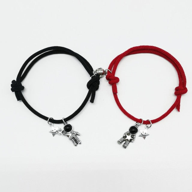 2pcs Couple Magnet Attract Each Other Creative Personality Couple Bracelet Men and Women Charm Girl Bracelet Jewelry Lover Gift