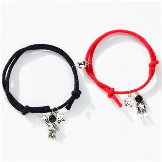 2pcs Couple Magnet Attract Each Other Creative Personality Couple Bracelet Men and Women Charm Girl Bracelet Jewelry Lover Gift