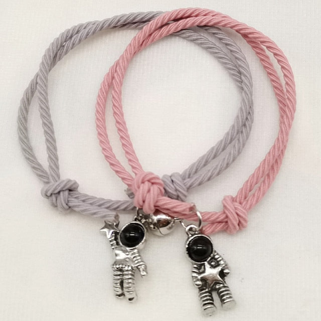 2pcs Couple Magnet Attract Each Other Creative Personality Couple Bracelet Men and Women Charm Girl Bracelet Jewelry Lover Gift