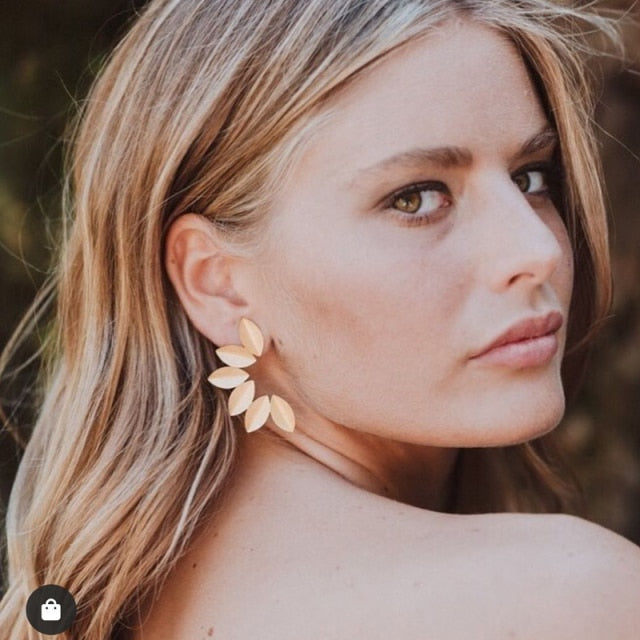 Tocona 15 Style Charming Big Flowers Drop Earrings for Women Butterfly Gold Metal Pearl Stone Leaf Geometric Jewelry Pendiente