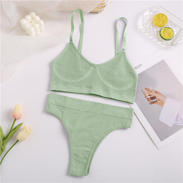 FINETOO Women Seamless Bra Set Female Low Waist Sexy Thongs Fitness Solid Color Crop Tops Underwear Sets Girl Intimates Lingerie
