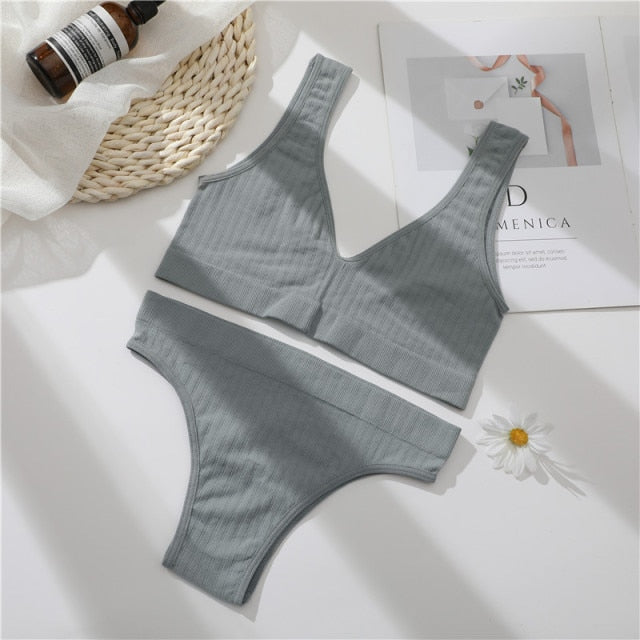 FINETOO Seamless Women Seamless Bra Lingerie Set Sexy Cropped Top Push Up Short Top+Thong Fitness Brassiere Suits Underwear Sets