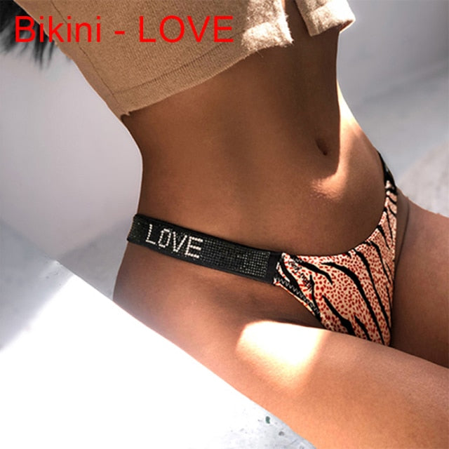 Sexy Women Pantie Crystal Rhinestone Underwear Fitness Gym Thongs Low Rise Fashion Tanga for Female Push Up Lingerie with Letter