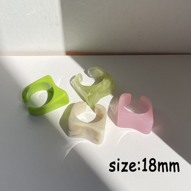 HUANZHI 2021 New Colourful Transparent Resin Acrylic Rhinestone Geometric Square Round Rings Set for Women Jewelry Travel Gifts