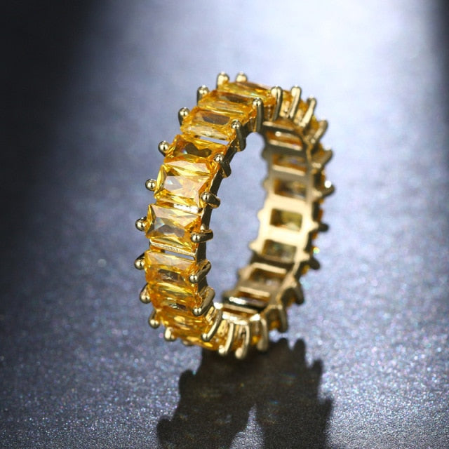 2021 New Trendy Elegant Zircon Rings For Women White CZ Crystal Engagement Design Hot Sale Zircon Rings Female Wedding Jewelry