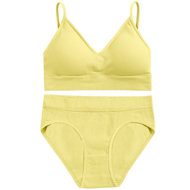 FINETOO Women Seamless Bra Set Bra Top + Pantys Brassiere Fitness Underwear Lingerie Women's Swimwear Push Up Sexy Tank Top Girl