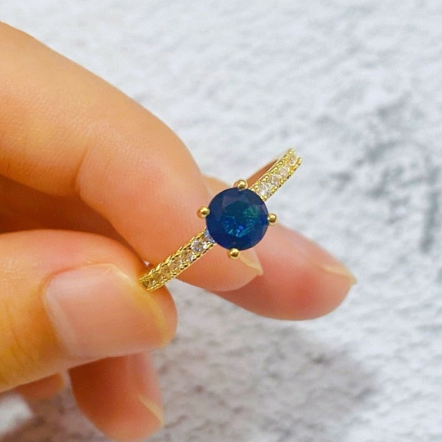 2021 New Trendy Elegant Zircon Rings For Women White CZ Crystal Engagement Design Hot Sale Zircon Rings Female Wedding Jewelry