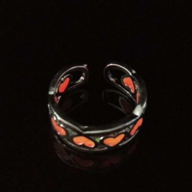 1 pcs Couple Luminous Finger Rings for Women Men Glowing In Dark Heart Lover Wedding Bands Women Girls Jewelry Gift Accessories