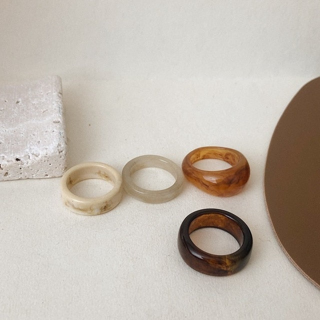 HUANZHI 2021 New Colourful Transparent Resin Acrylic Rhinestone Geometric Square Round Rings Set for Women Jewelry Travel Gifts