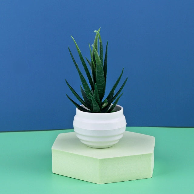 Mini Artificial Aloe Plants Bonsai Small Simulated Tree Pot Plants Fake Flowers Office Table Potted Ornaments Home Garden Decor