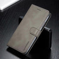 Leather Wallet Case for iPhone 13 12 Pro Max Mini 11 XS XR X SE 2020 8 7 6 6s Plus 5S 5 Luxury Flip Cover Coque Card Slot Buckle