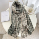 Luxury Plaid Scarf Winter Warm Cashmere Women Long Pashmina Foulard Female Scarves Lady Tassel Shawl Wraps 2021 Design New
