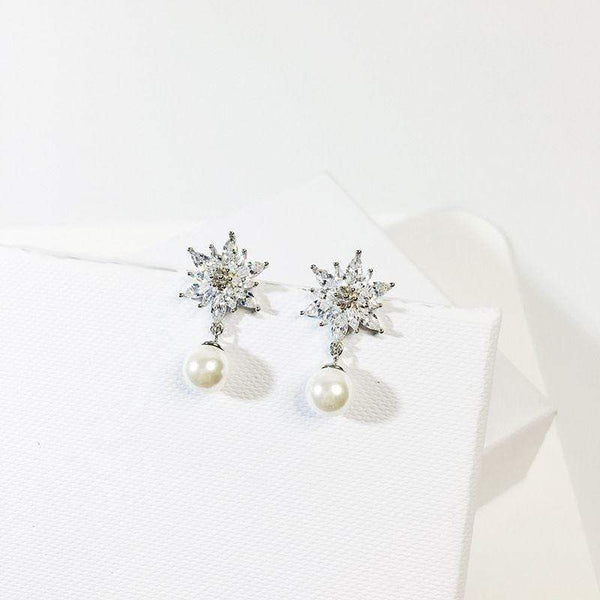 Silver Earrings Sterling Silver Women Christmas Gift Shiny Zircon Decor Snowflake Shape Pearl Earrings TIY