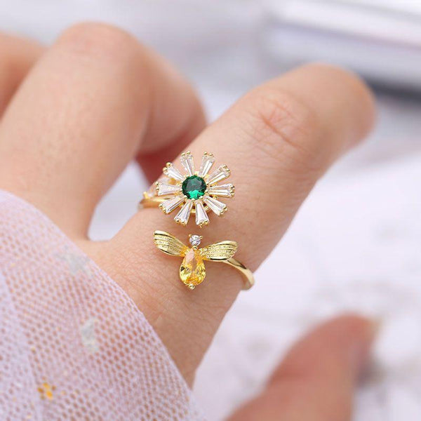 Sweet Young Women Fashion Daisy Bee Pattern Brass Zircon Ring
