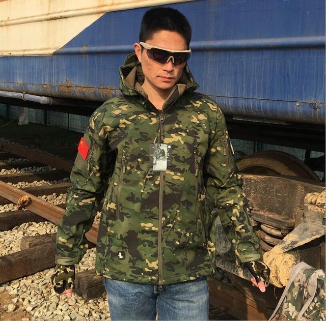 Softshell Military Tactical Jacket For Men / Waterproof Coat / Camouflage Hooded Army AExp