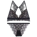 Unique Front Closure Wireless Design Women Triangle Bra Set