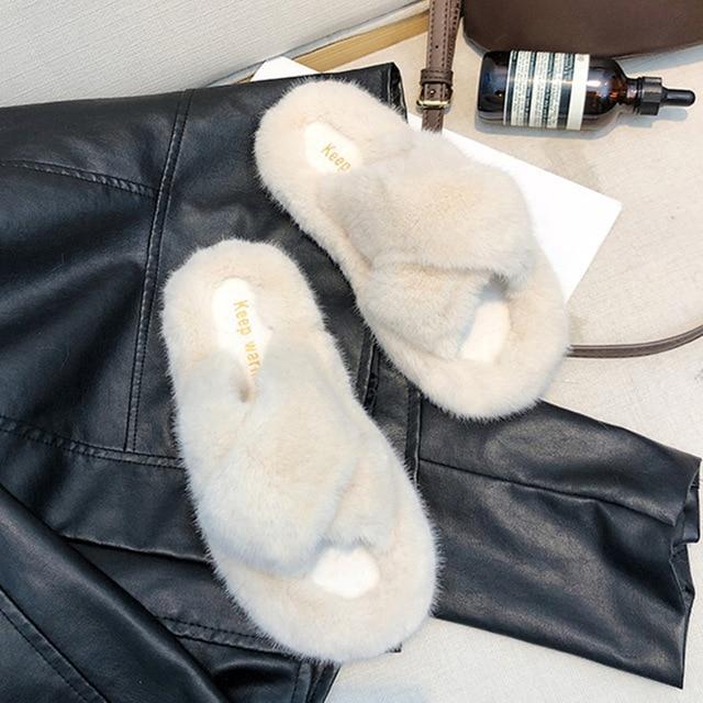 Winter Women House Furry Slippers Fashion Faux Fur Warm Shoes Women Slip on Flats Female Home Slides Black Plush Slippers AExp