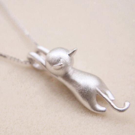 Women 925 Sterling Silver Cut hanging Cat Necklace